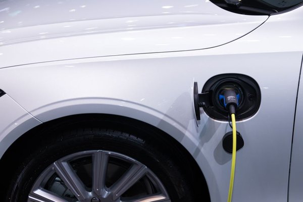 petrol vs hybrid vs electric uk
